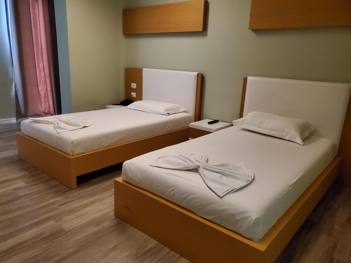 Hotel Bologna Vlorë Exteriér fotografie